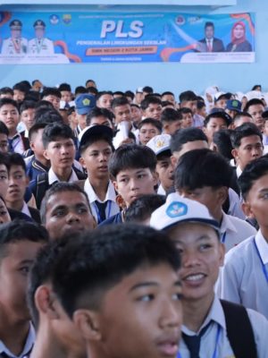 Membentuk Karakter Siswa Di Sekolah